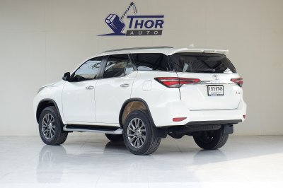 TOYOTA FORTUNER 2.4V 4WD ปี 2021