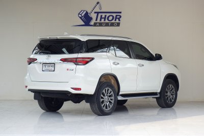 TOYOTA FORTUNER 2.4V 4WD ปี 2021