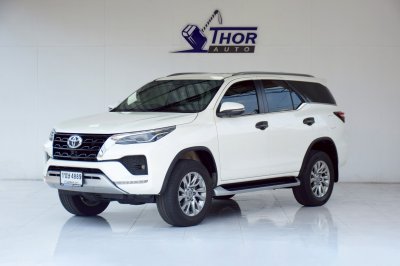 TOYOTA FORTUNER 2.4V 4WD ปี 2021(copy)