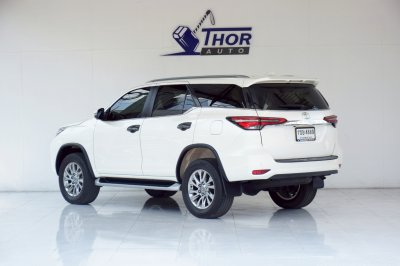 TOYOTA FORTUNER 2.4V 4WD ปี 2021(copy)