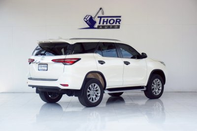 TOYOTA FORTUNER 2.4V 4WD ปี 2021(copy)