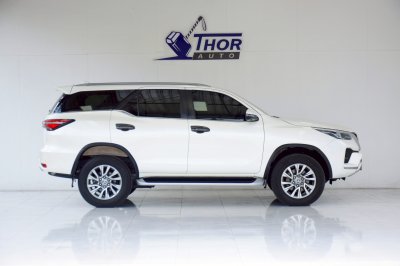 TOYOTA FORTUNER 2.4V 4WD ปี 2021(copy)