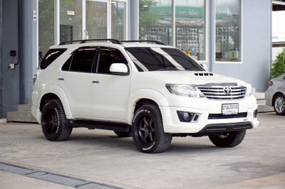 TOYOTA FORTUNER 3.0V 4WD ปี 2012