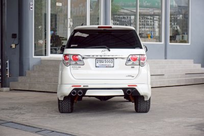 TOYOTA FORTUNER 3.0V 4WD ปี 2012