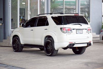TOYOTA FORTUNER 3.0V 4WD ปี 2012