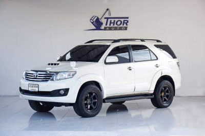 TOYOTA FORTUNER 3.0V AT ปี 2012 (โฉมหน้าแชมป์)