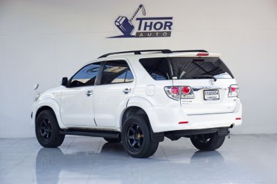 TOYOTA FORTUNER 3.0V AT ปี 2012 (โฉมหน้าแชมป์)