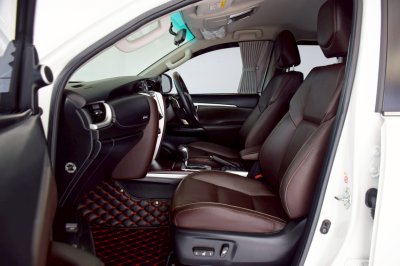 Toyota Fortuner 2.4V AT ปี 2018