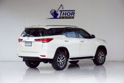 Toyota Fortuner 2.4V AT ปี 2018