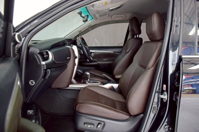 TOYOTA FORTUNER 2.4V AT ปี 2018