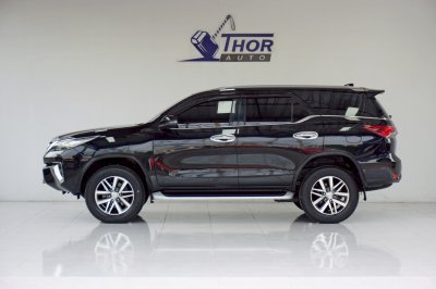 TOYOTA FORTUNER 2.4V AT ปี 2018