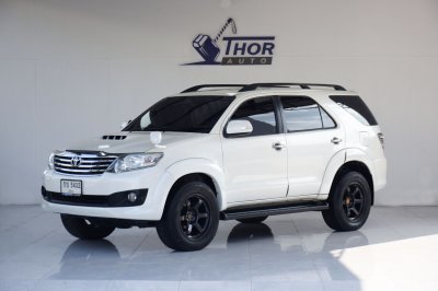 TOYOTA FORTUNER 3.0V AT ปี 2012 (โฉมหน้าแชมป์)