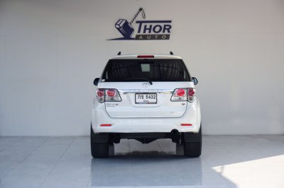 TOYOTA FORTUNER 3.0V AT ปี 2012 (โฉมหน้าแชมป์)