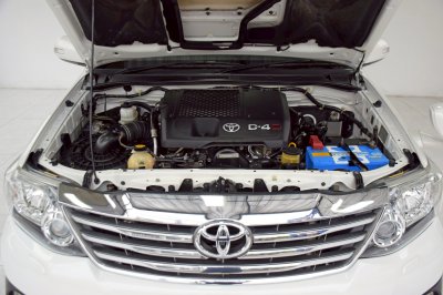 TOYOTA FORTUNER 3.0 TRD Sportivo 4WD ปี 2012