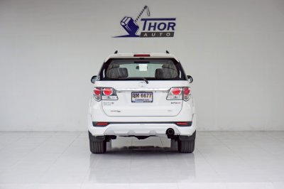 TOYOTA FORTUNER 3.0 TRD Sportivo 4WD ปี 2012