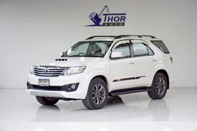 TOYOTA FORTUNER 3.0 TRD Sportivo 4WD ปี 2012