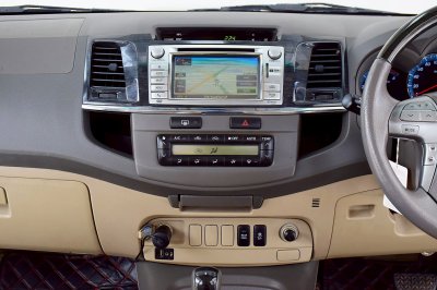 TOYOTA FORTUNER 3.0V ปี 2013