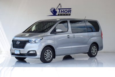 HYUNDAI H-1 2.5 Touring AT ปี 2020