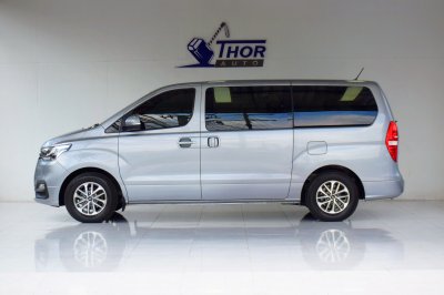 HYUNDAI H-1 2.5 Touring AT ปี 2020