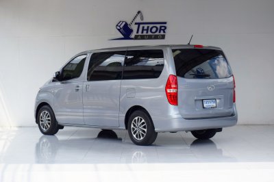 HYUNDAI H-1 2.5 Touring AT ปี 2020