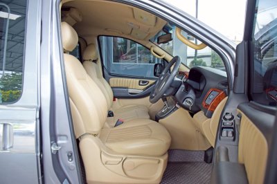Hyundai H1 2.5 Maesto Deluxe ปี 2011