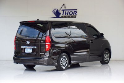 HYUNDAI H-1 2.5 Deluxe AT ปี 2019 (Minorchange)