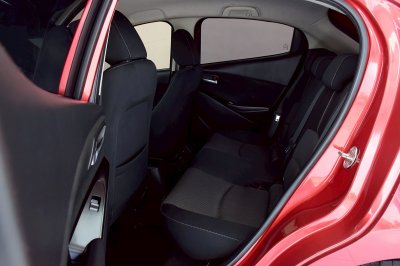 Mazda 2 1.3 Sport High Connect Hatchback ปี 2019 AT