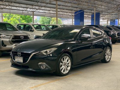MAZDA 3 2.0 S Sport Hatchback AT ปี 2015