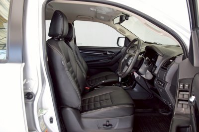 ISUZU MU-X 3.0 DVD NAVI THE ONYX ปี 2020