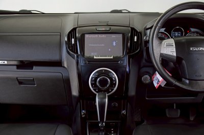 ISUZU MU-X 3.0 DVD NAVI THE ONYX ปี 2020