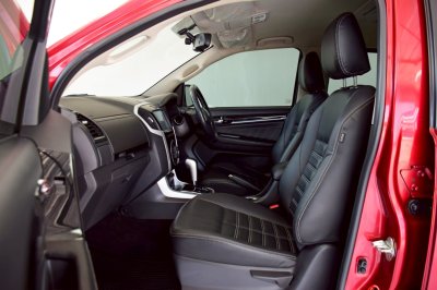 ISUZU MU-X 3.0 Ultimate 4WD ปี 2021(copy)(copy)