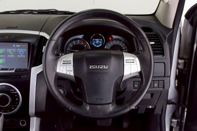 ISUZU MU-X 3.0 DVD NAVI THE ONYX ปี 2019