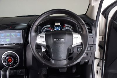 Isuzu Mu-X 1.9 DVD NAVI THE ONYX ปี 2020