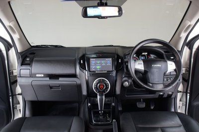 Isuzu Mu-X 1.9 DVD NAVI THE ONYX ปี 2020
