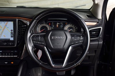 ISUZU MU-X 3.0 Ultimate 4WD ปี 2021