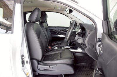 Nissan Navara NP300 Kingcab Calibre 2.5V ปี 2020