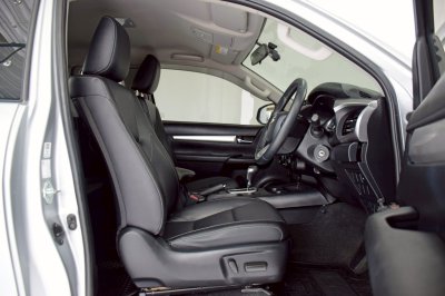 TOYOTA HILUX REVO 2.4 MID Prerunner Smartcab ปี 2022