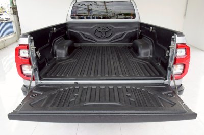 TOYOTA HILUX REVO 2.4 MID Prerunner Smartcab ปี 2022