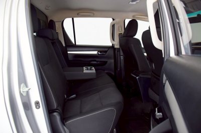 TOYOTA HILUX REVO 2.4 Entry Prerunner Double Cab AT ปี 2020