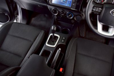 TOYOTA HILUX REVO 2.4 Entry Prerunner Double Cab AT ปี 2020