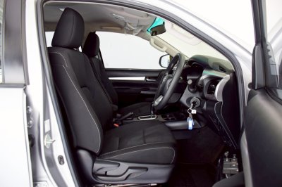 TOYOTA HILUX REVO 2.4 Entry Prerunner Double Cab AT ปี 2020