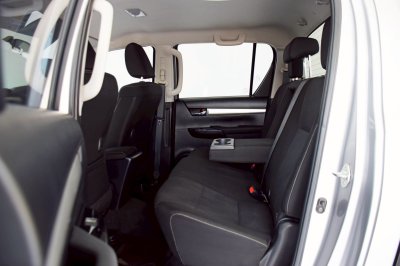 TOYOTA HILUX REVO 2.4 Entry Prerunner Double Cab AT ปี 2020