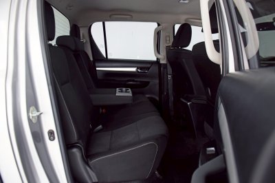 TOYOTA HILUX REVO 2.4 Entry Prerunner Double Cab AT ปี 2020