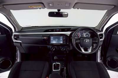 TOYOTA HILUX REVO 2.4 Entry Prerunner Double Cab AT ปี 2020