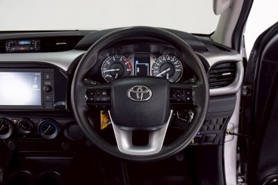 TOYOTA HILUX REVO 2.4 Entry Prerunner Double Cab AT ปี 2020