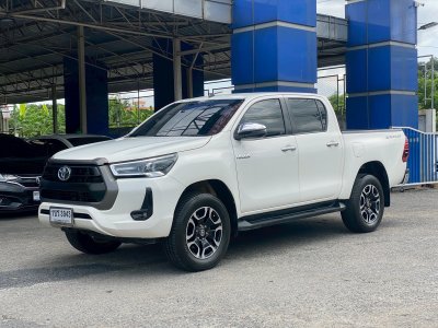 TOYOTA HILUX REVO 2.4MID Prerunner Doublecab ปี 2021