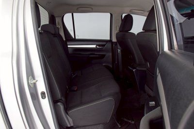 TOYOTA HILUX REVO 2.4 MID Doublecab Z-Edition ปี 2021