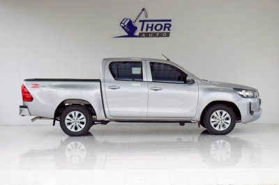 TOYOTA HILUX REVO 2.4 MID Doublecab Z-Edition ปี 2021
