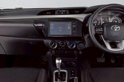 TOYOTA HILUX REVO 2.4 MID Doublecab Z-Edition ปี 2021