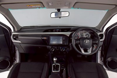 TOYOTA HILUX REVO 2.4 MID Doublecab Z-Edition ปี 2021